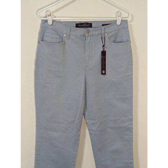 NWT Gloria Vanderbilt Amanda The Original Slimming Blue Jeans - Size 10 - Picture 2 of 9